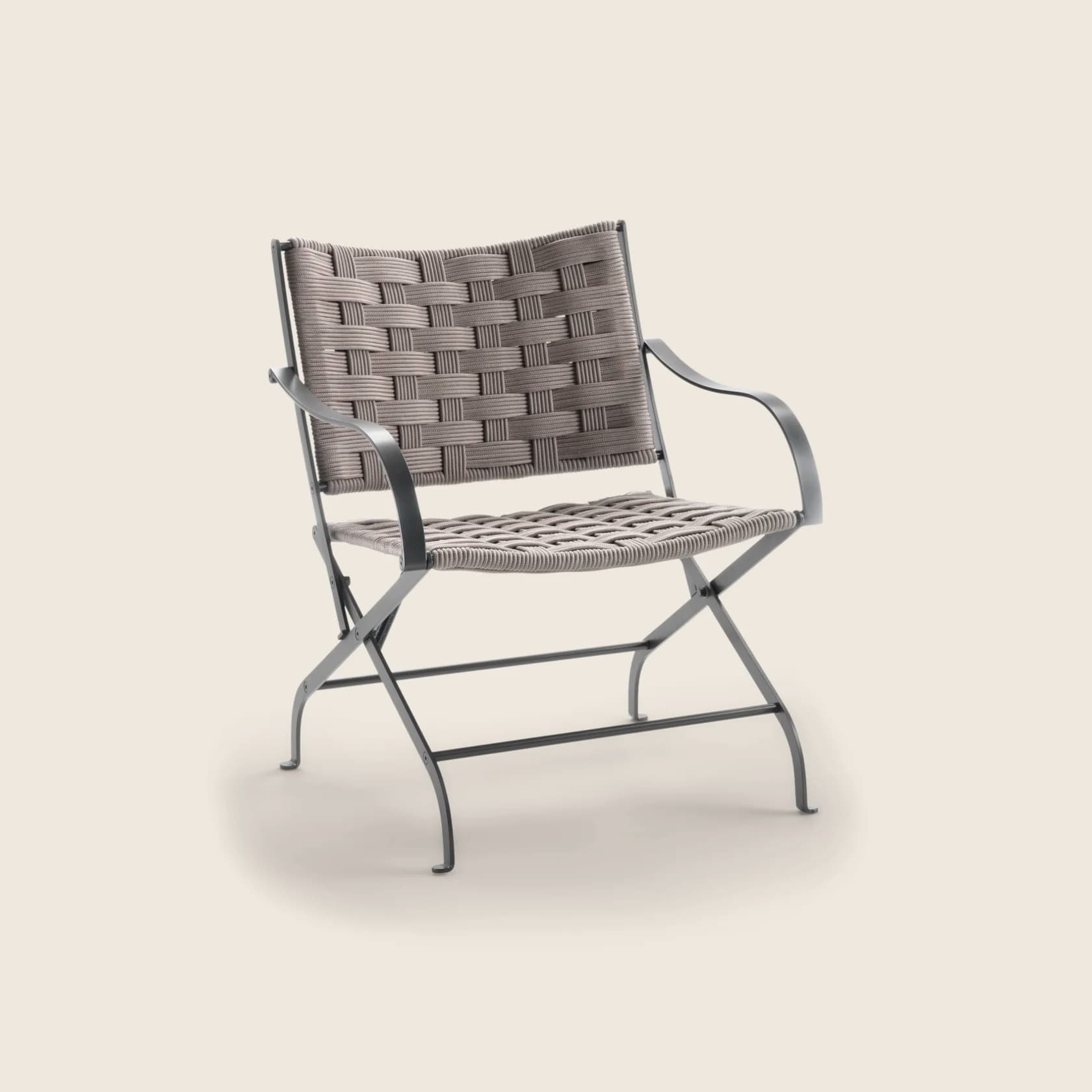 CARLOTTA OUTDOOR Armchairs | Design Made in Italy - Flexform CARLOTTA OUTDOOR Armchairs | Design Made in Italy - Flexform